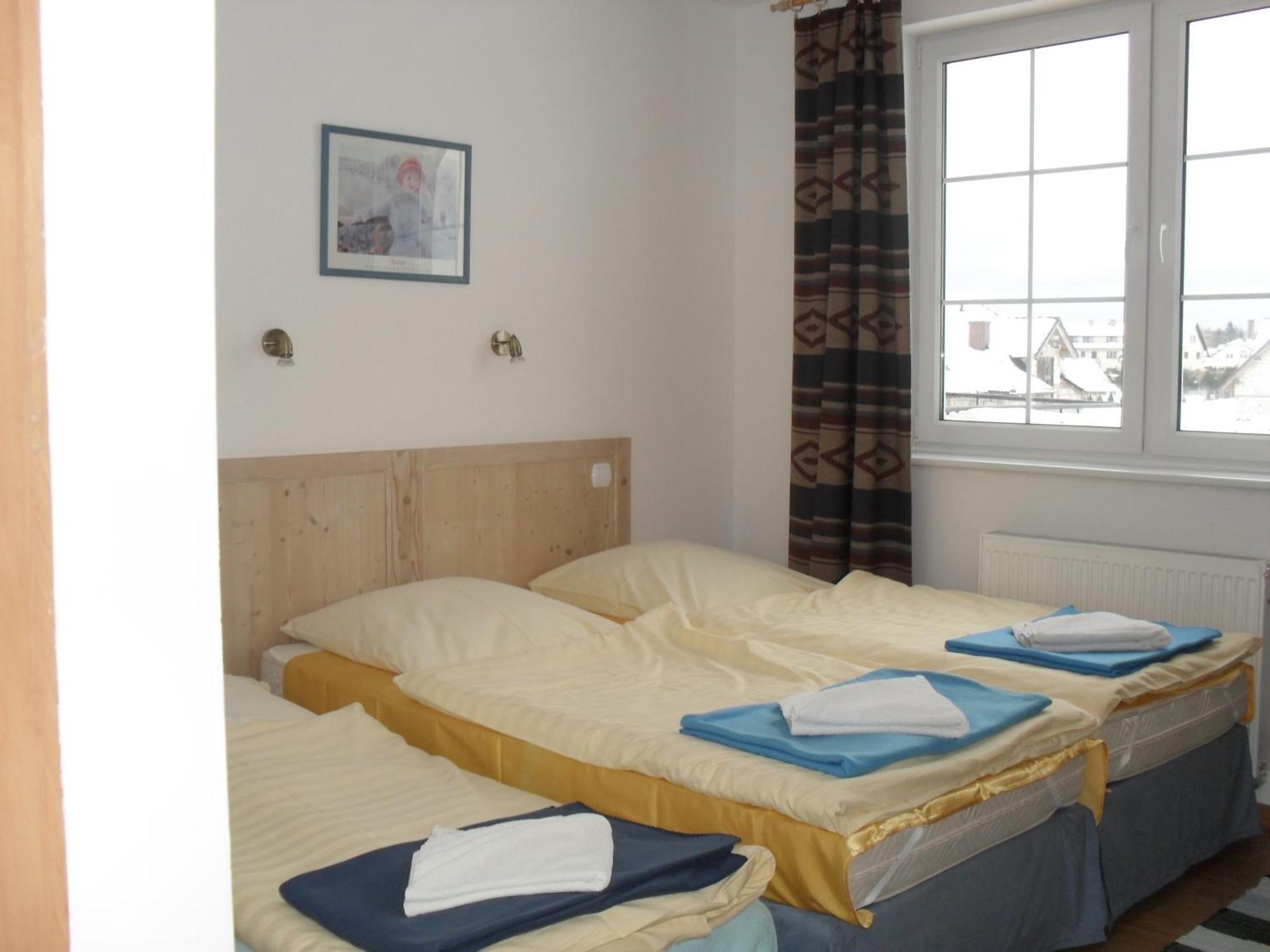 Dworek Leba I Domki Ranczo Itrich Kamer foto