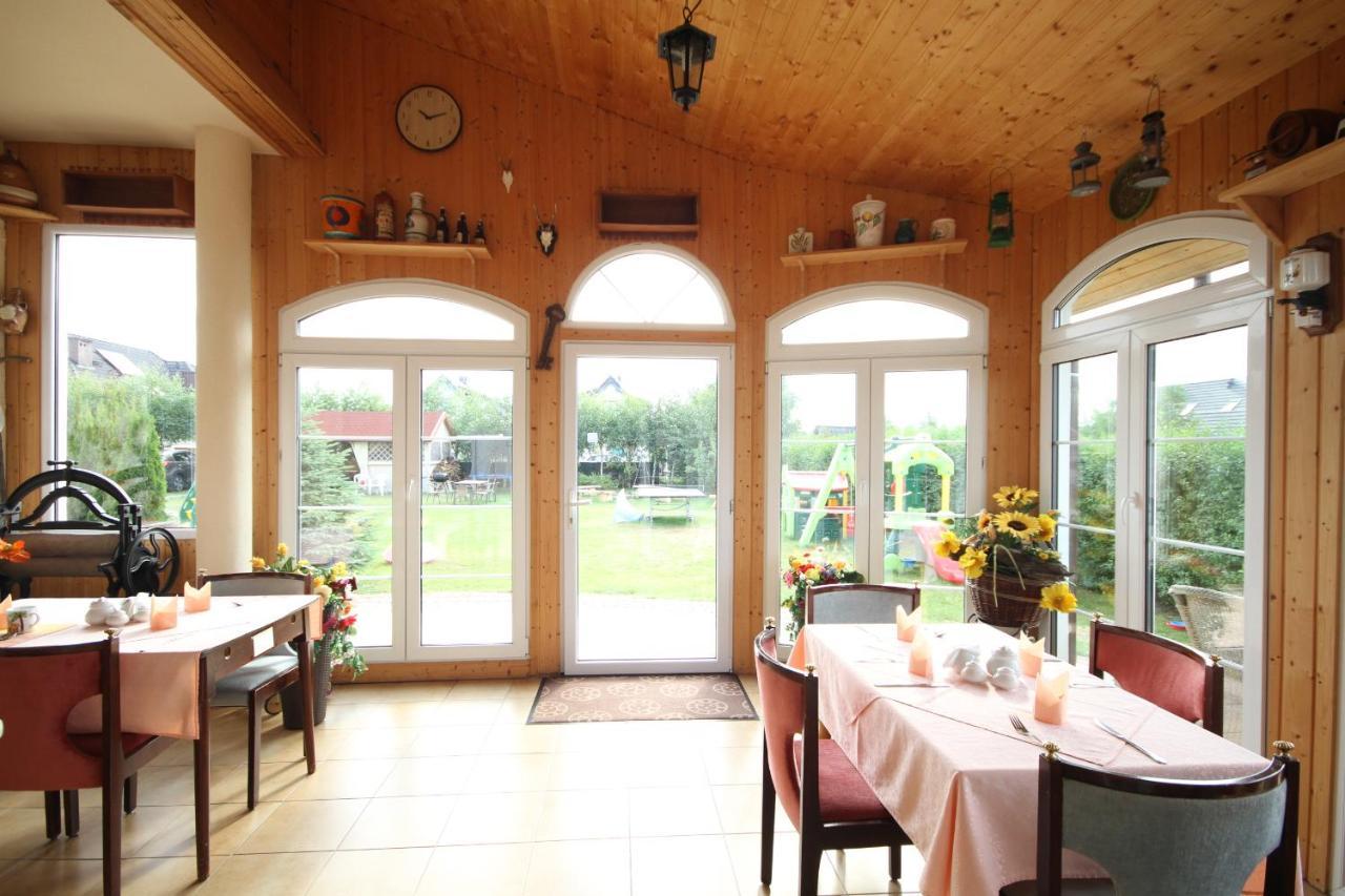 Dworek Leba I Domki Ranczo Itrich Buitenkant foto